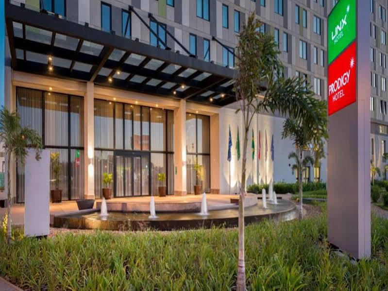 Hotel Linx Confins Zewnętrze zdjęcie