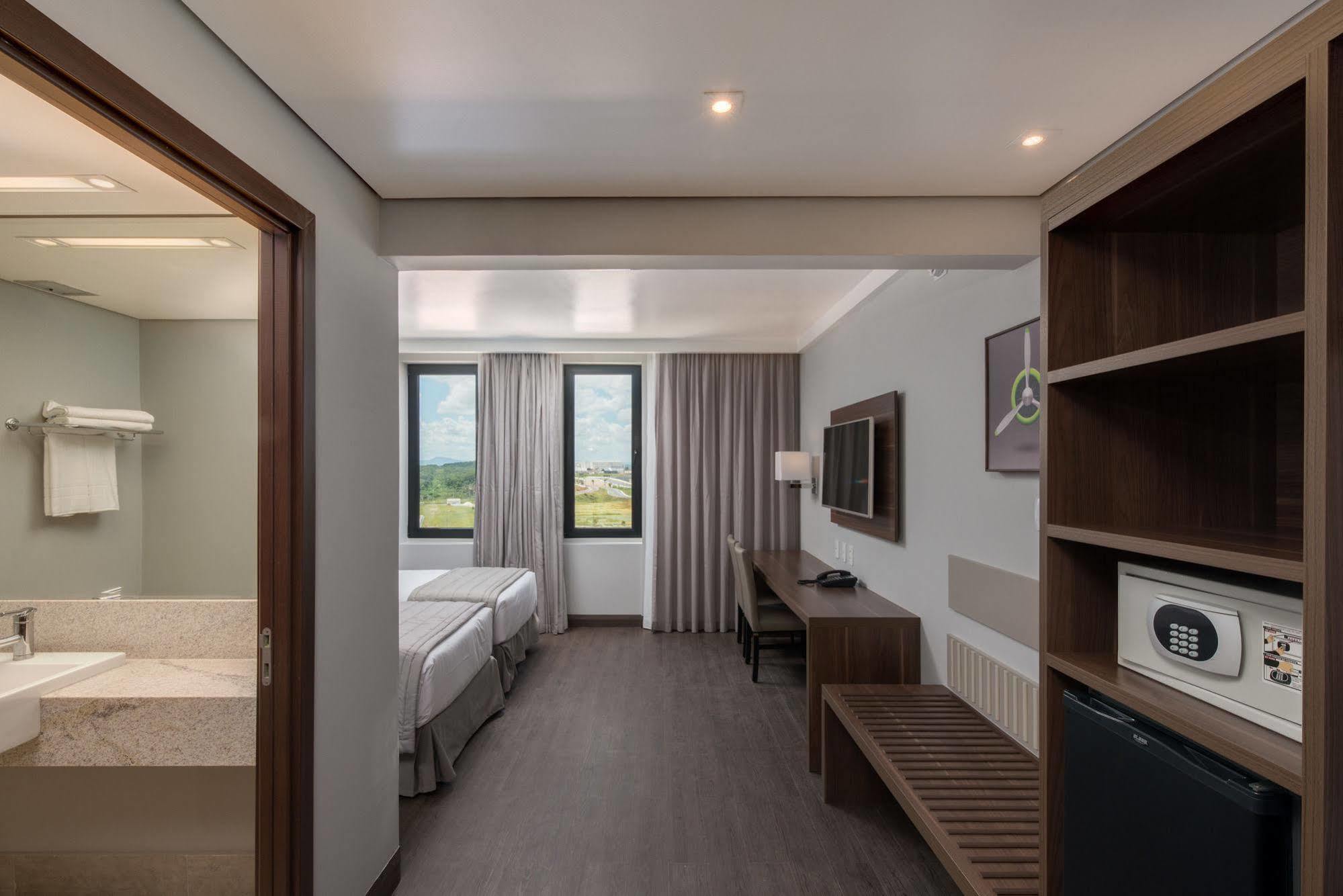 Hotel Linx Confins Zewnętrze zdjęcie